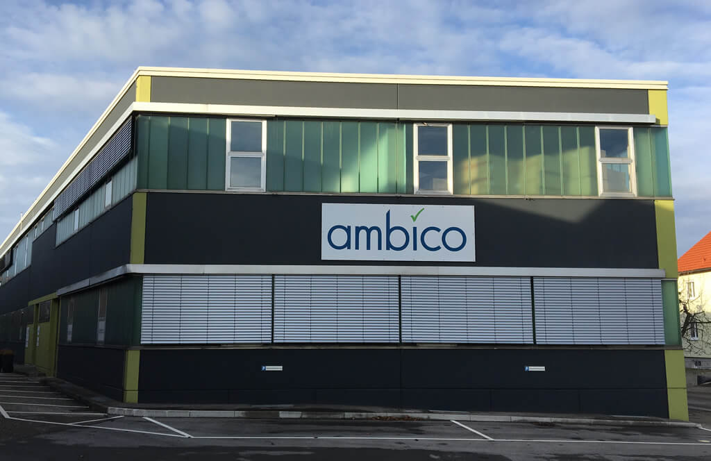 Pflanzkübel-Ambico-Lagerhalle